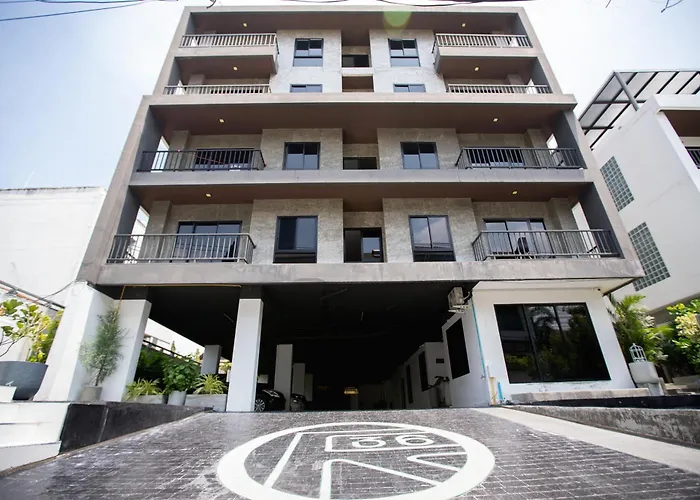 Room 36 Service Apartment